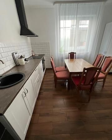 Будинок Вул Кульпарківська 130 Lviv Ngoại thất bức ảnh