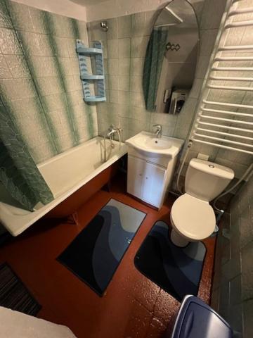 Будинок Вул Кульпарківська 130 Lviv Ngoại thất bức ảnh